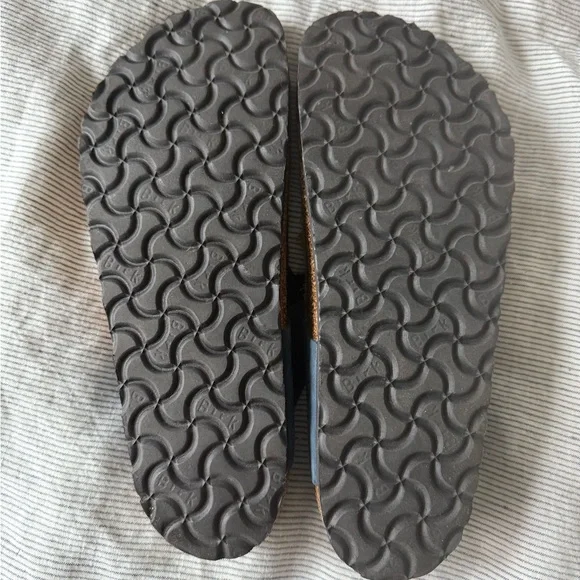 Navy braided Birkenstock Braided Gizeh Sandals size 40 - Picture 3 of 3